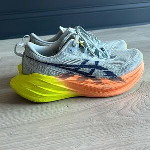 ASICS Superblast 2 Unisex women’s 8.5 men’s 7